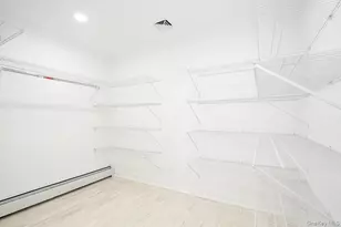 22 Peppermill Ln, Dix Hills, NY 11746 - Photo 33