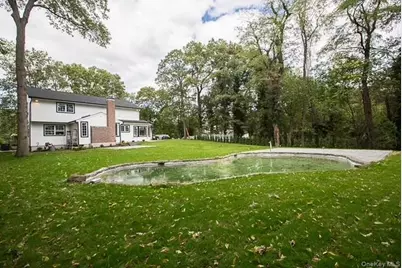 22 Peppermill Lane, Dix Hills, NY 11746 - Photo 7