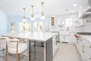 22 Peppermill Ln, Dix Hills, NY 11746 - Photo 17