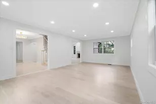 22 Peppermill Ln, Dix Hills, NY 11746 - Photo 19