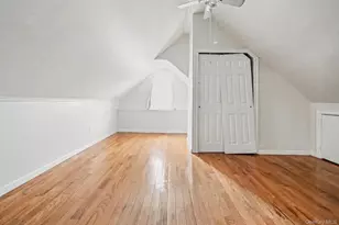 83-11 Little Neck Pkwy, Glen Oaks, NY 11004 - Photo 13