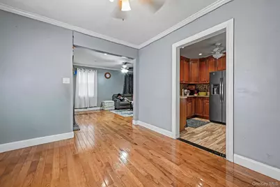 8311 Little Neck Parkway, Glen Oaks, NY 11004 - Photo 7