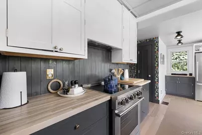 19 New Jersey Avenue, Bellport, NY 11713 - Photo 7