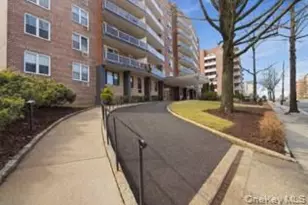 360 Westchester Ave, Port Chester, NY 10573 - Photo 3