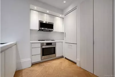 101 Wall Street #8A, New York, NY 10005 - Photo 3