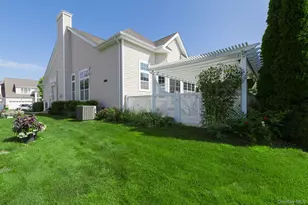 51 Toni Ct, Center Moriches, NY 11934 - Photo 27