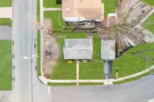 2528 Marshall Ave, Bellmore, NY 11710 - Photo 3