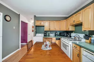 2528 Marshall Ave, Bellmore, NY 11710 - Photo 19