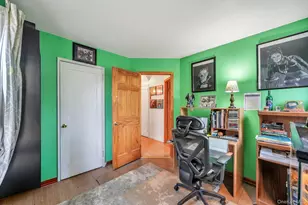 2528 Marshall Ave, Bellmore, NY 11710 - Photo 21