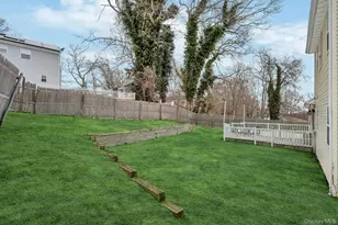 83 Friendship Dr, Rocky Point, NY 11778 - Photo 23