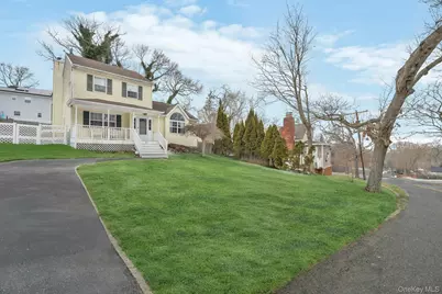 83 Friendship Drive, Rocky Point, NY 11778 - Photo 17