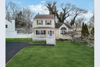 83 Friendship Drive, Rocky Point, NY 11778 - Photo 3