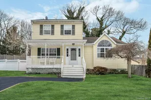 83 Friendship Dr, Rocky Point, NY 11778 - Photo 15