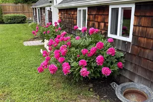 247 Main St, Center Moriches, NY 11934 - Photo 29