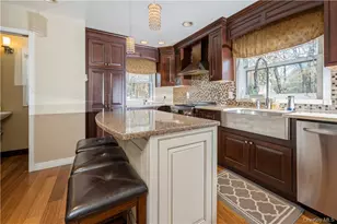 353 Old Mamaroneck Rd, White Plains, NY 10605 - Photo 13