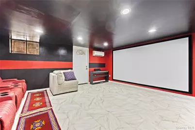 24017 67th Avenue, Little Neck, NY 11362 - Photo 21