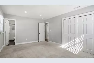 59 Sycamore Circle, Stony Brook, NY 11790 - Photo 15