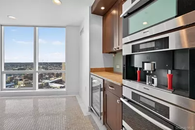 1 Renaissance Square #V4E, White Plains, NY 10601 - Photo 5