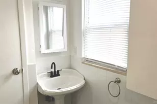 137-22 242nd Street St, Rosedale, NY 11422 - Photo 5