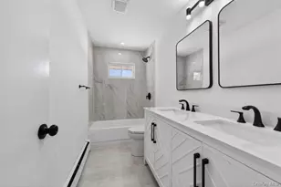 8 White Birch Ln, Commack, NY 11725 - Photo 19