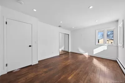 8 Whitebirch Lane, Commack, NY 11725 - Photo 17