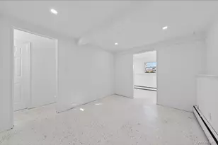 8 White Birch Ln, Commack, NY 11725 - Photo 23