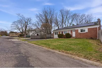 45 Oakley Drive, Huntington Station, NY 11746 - Photo 9