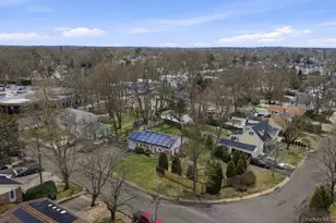 45 Oakley Dr, Huntington Station, NY 11746 - Photo 15