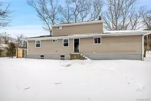 15 Gardiners Rd, Sound Beach, NY 11789 - Photo 17