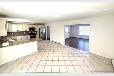 2 New Street, Holtsville, NY 11742 - Photo 5