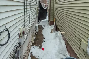 46 Hasbrouck St, Newburgh, NY 12550 - Photo 23