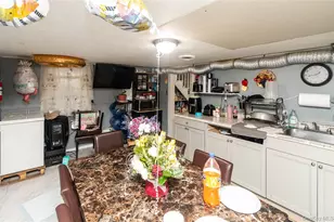 46 Hasbrouck St, Newburgh, NY 12550 - Photo 11