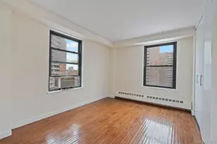 61-15 98th St, Rego Park, NY 11374 - Photo 11