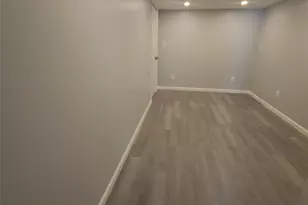 225-09 Murdock Ave, Queens Village, NY 11429 - Photo 19