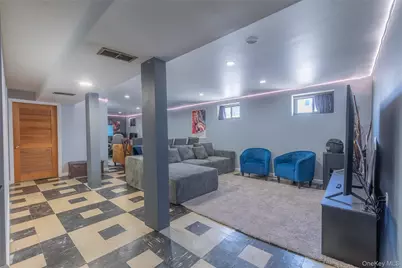 25708 147th Avenue, Rosedale, NY 11422 - Photo 5