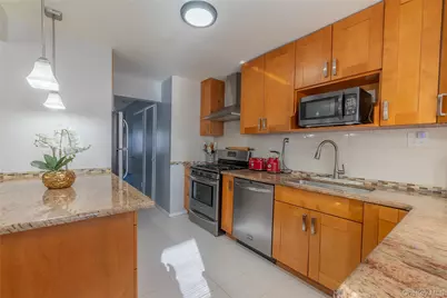 25708 147th Avenue, Rosedale, NY 11422 - Photo 13