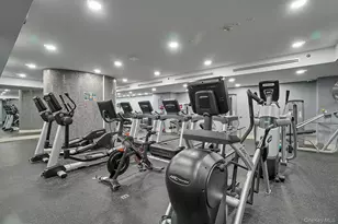 10 City Pl, White Plains, NY 10601 - Photo 17