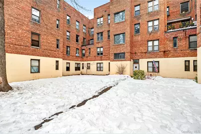 2 Greenridge Avenue #2P, White Plains, NY 10605 - Photo 35