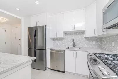 50 Oceana Drive W #3D, Brooklyn, NY 11235 - Photo 11
