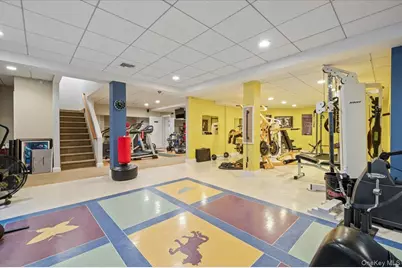 44 Legends Circle, Melville, NY 11747 - Photo 35