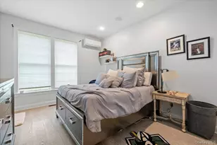 44 Legends Cir, Melville, NY 11747 - Photo 29