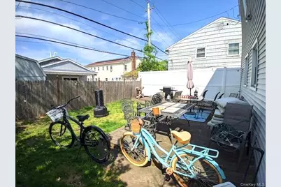 469 E Park Avenue #Upper, Long Beach, NY 11561 - Photo 39