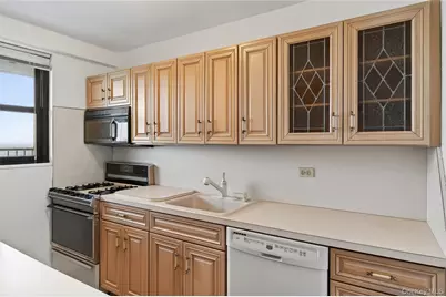 90-50 Union Turnpike #15H, Glendale, NY 11385 - Photo 9