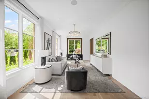 7 Mirrielees Rd, Great Neck, NY 11021 - Photo 5