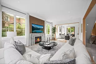 7 Mirrielees Rd, Great Neck, NY 11021 - Photo 7