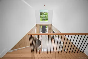 7 Mirrielees Rd, Great Neck, NY 11021 - Photo 31