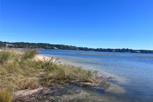 10 Tradewinds Dr, Bayville, NY 11709 - Photo 41