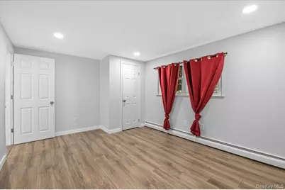 570 Conklin Street, Farmingdale, NY 11735 - Photo 19