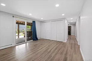 570 Conklin St, Farmingdale, NY 11735 - Photo 17