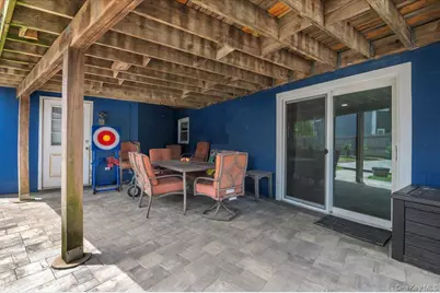 570 Conklin Street, Farmingdale, NY 11735 - Photo 21